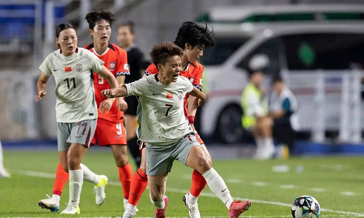 亚洲杯选手刷新世界纪录，震撼全场