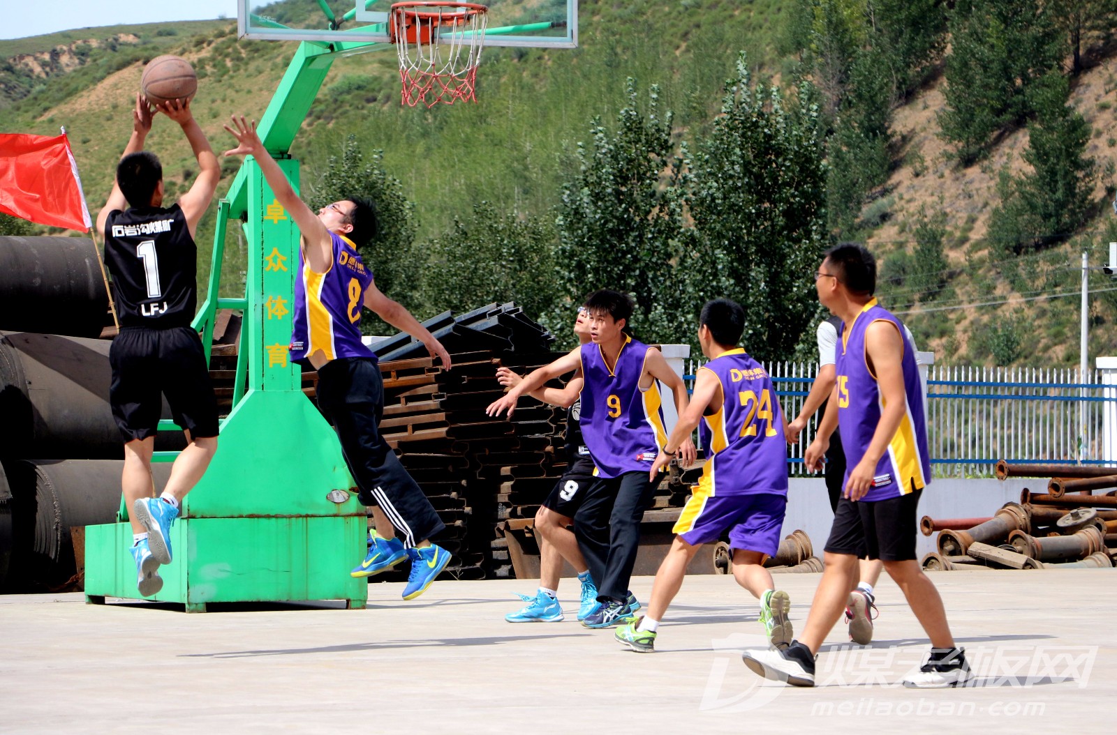 开云体育入口-冷静与激情交织！奥运会完美收官的简单介绍