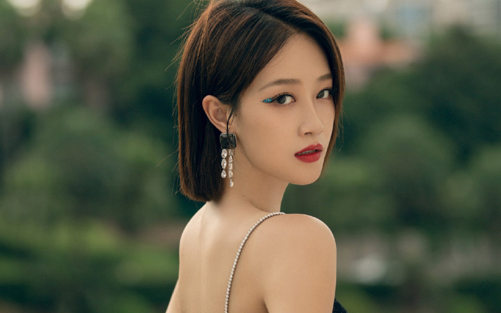 王权更迭夜，京多安的三次呼吸与一场征服